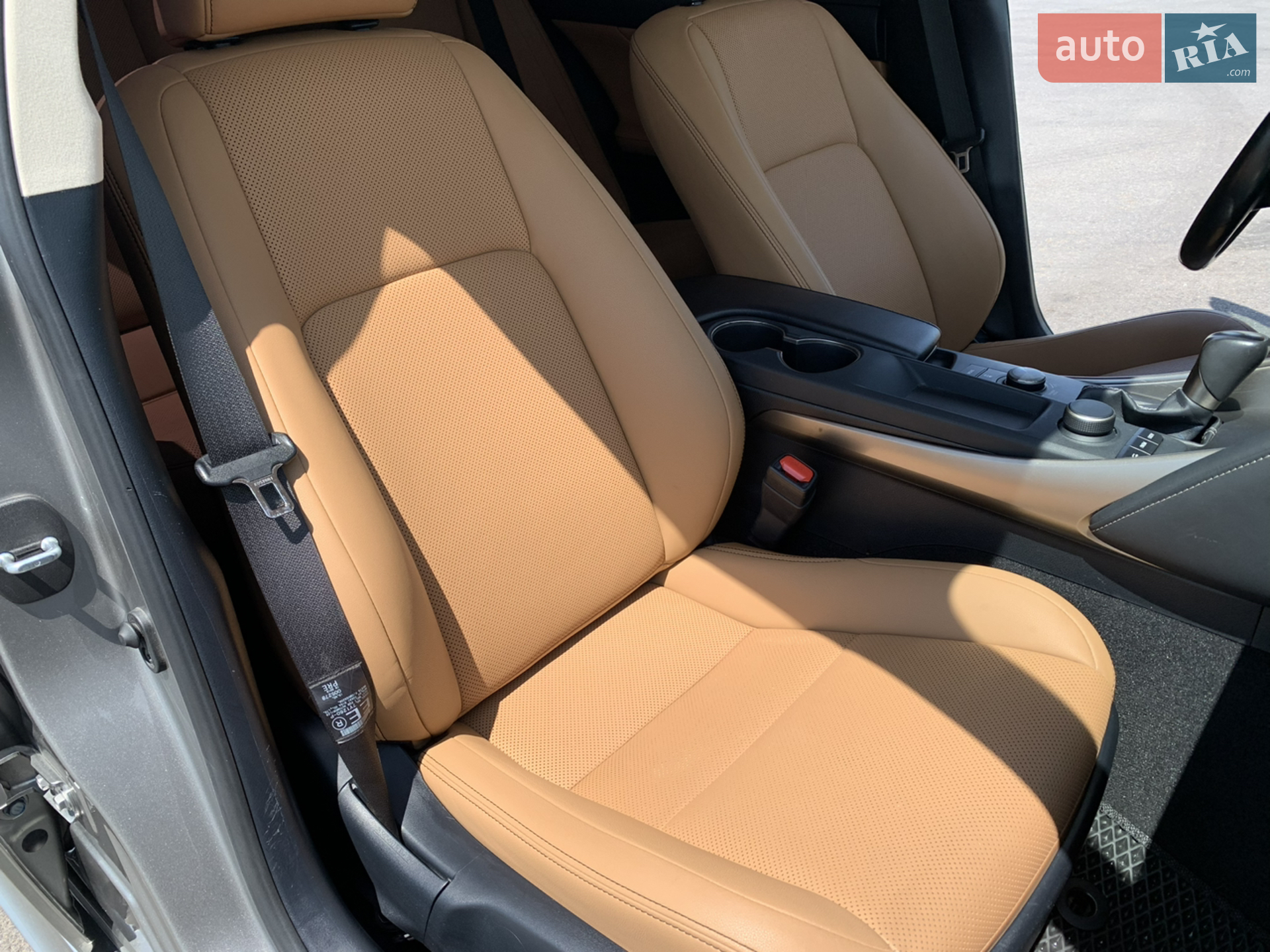 2018 Lexus IS - мініатюра 18