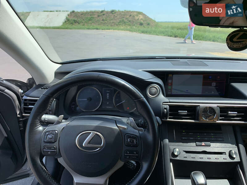 Седан Lexus IS 2018 в Одессе