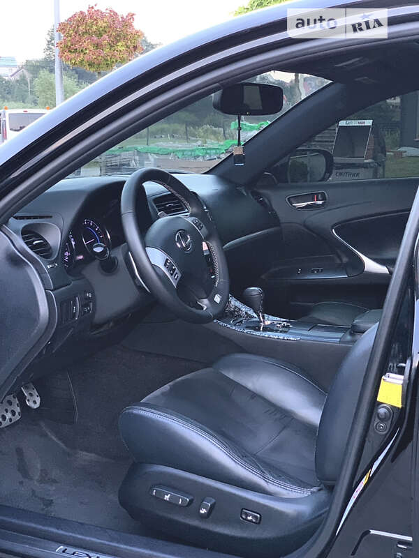 Седан Lexus IS 2012 в Львове фото 15 Седан Lexus IS 2012 в Львове