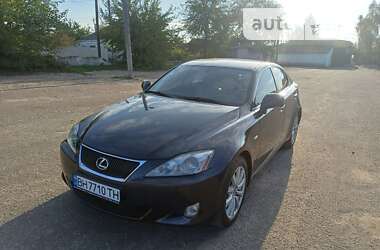 Седан Lexus IS 2006 в Саврані