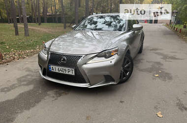 Седан Lexus IS 2015 в Киеве