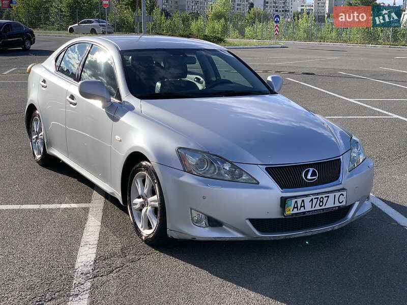 Lexus IS 2007
