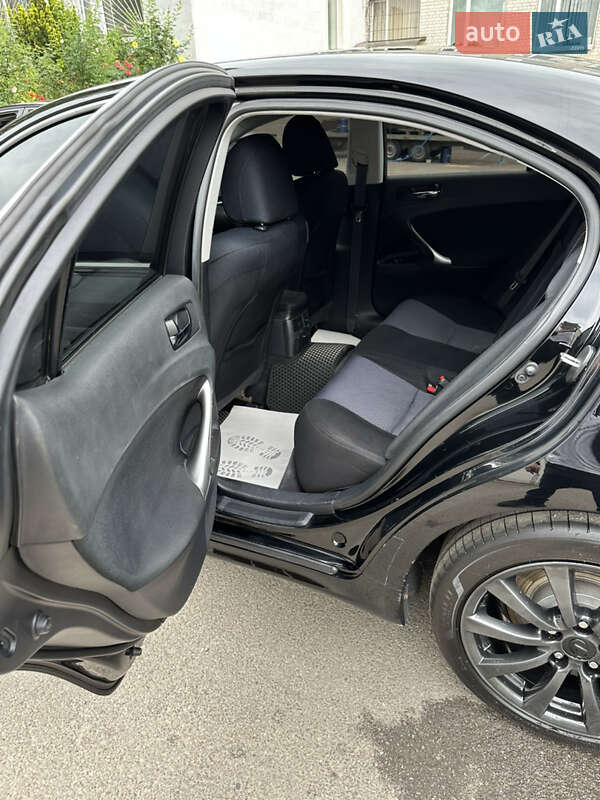 Седан Lexus IS 2009 в Киеве