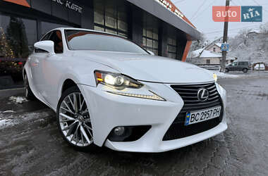 Седан Lexus IS 2014 в Львові