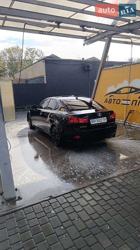 Седан Lexus IS 2006 в Измаиле