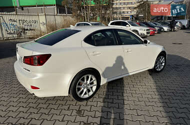 Седан Lexus IS 2013 в Чернівцях