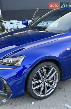 Седан Lexus IS 2018 в Білій Церкві