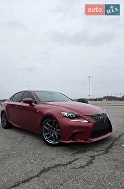 Седан Lexus IS 2015 в Львове