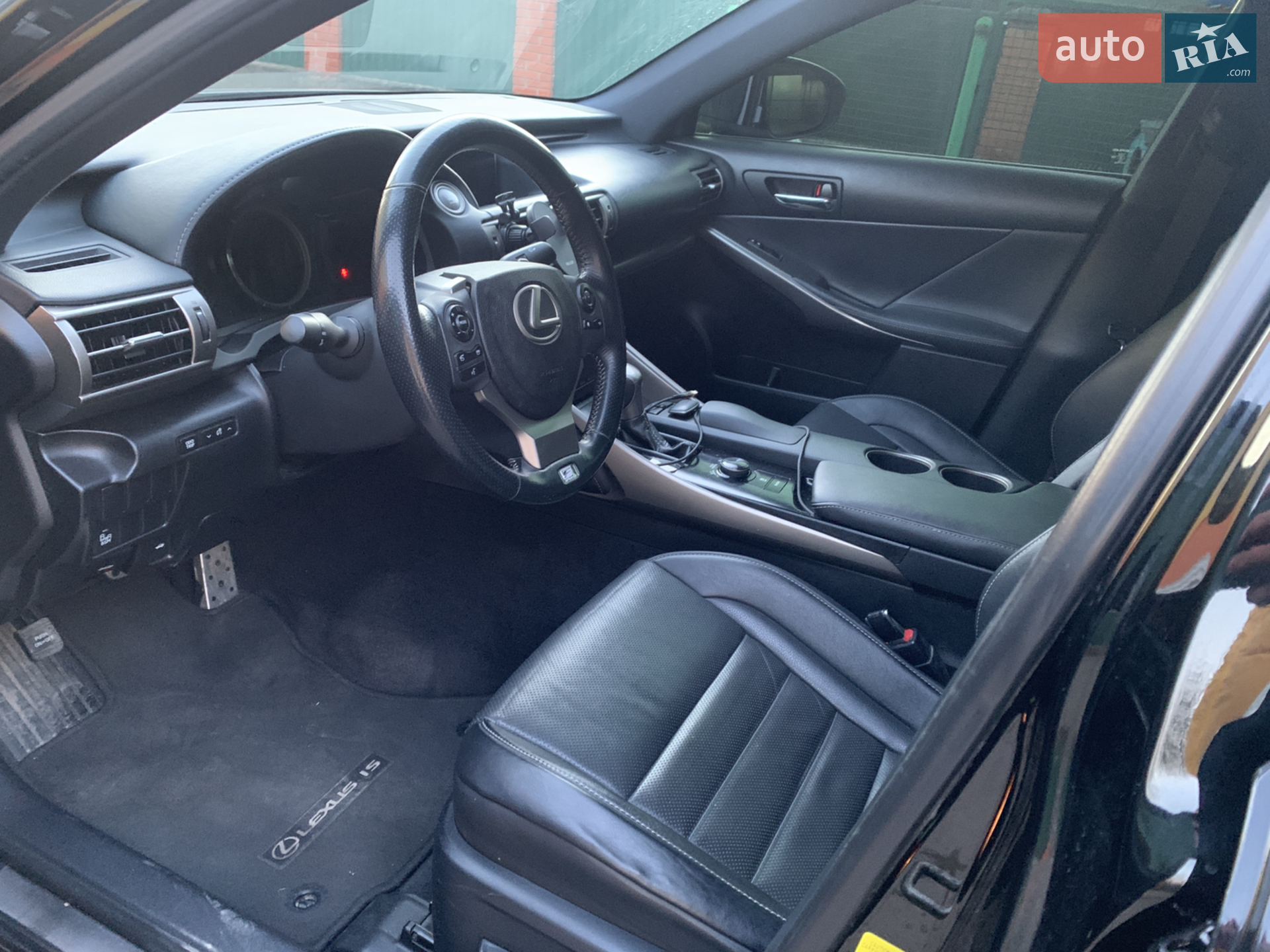 2014 Lexus IS - мініатюра 14