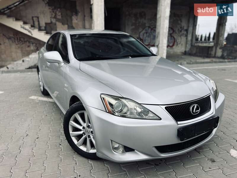 Седан Lexus IS 2008 в Тернополі