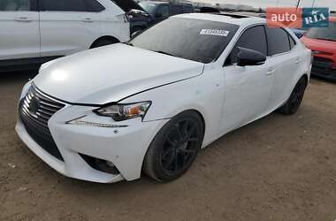 Седан Lexus IS 2015 в 