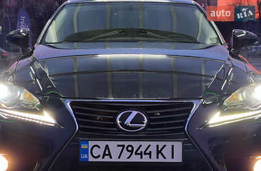 Седан Lexus IS 2014 в 