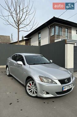 Седан Lexus IS 2006 в Измаиле