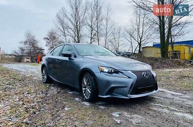 Седан Lexus IS 2013 в Ужгороді