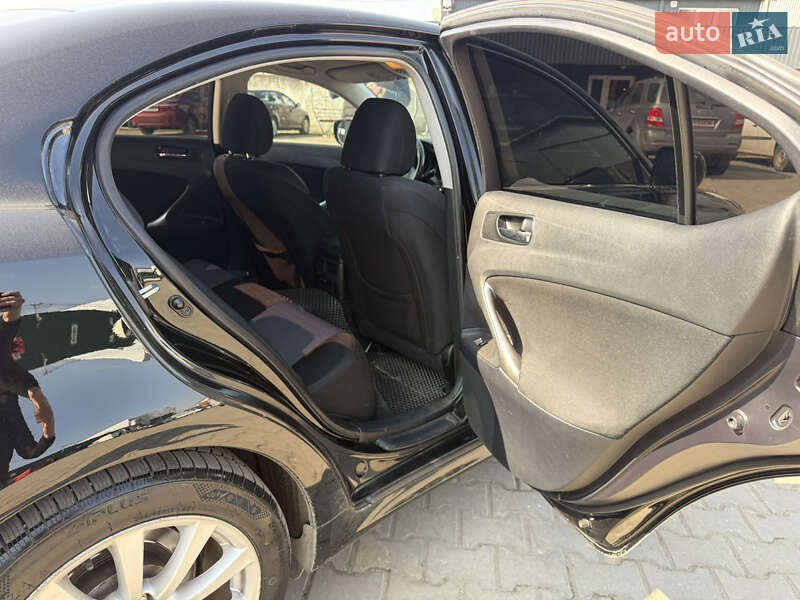 Седан Lexus IS 2008 в Луцьку