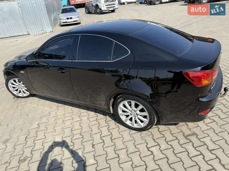Седан Lexus IS 2008 в Луцьку