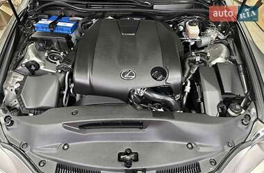 Седан Lexus IS 2013 в Білгороді-Дністровському