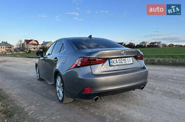 Седан Lexus IS 2014 в 