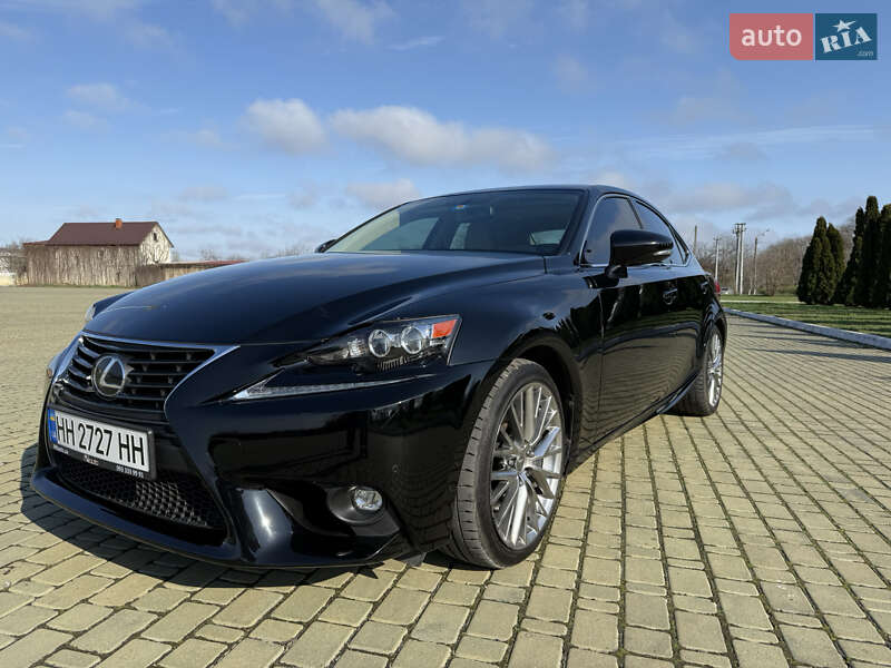 Седан Lexus IS 2016 в Одессе