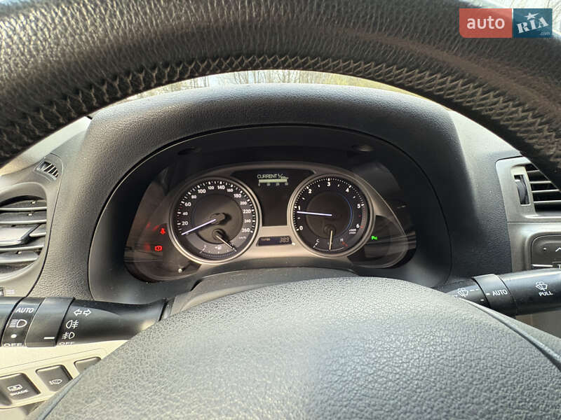 Седан Lexus IS 2006 в Днепре