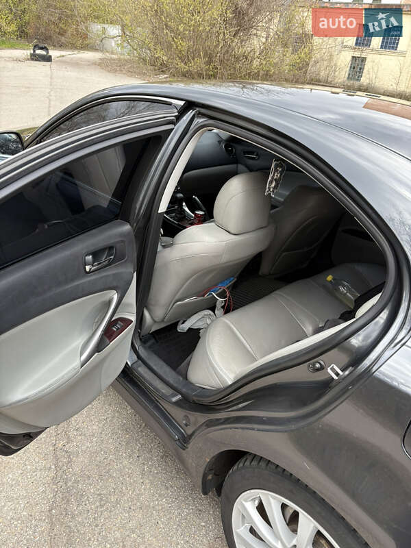 Седан Lexus IS 2006 в Днепре