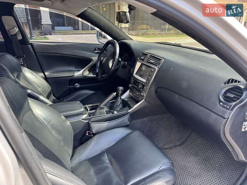 Седан Lexus IS 2007 в Києві