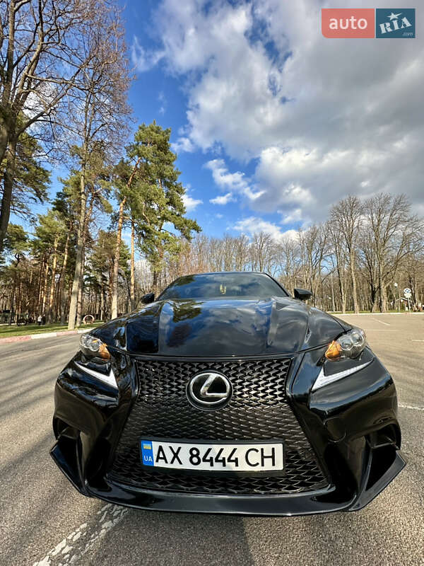 Седан Lexus IS 2014 в Харькове