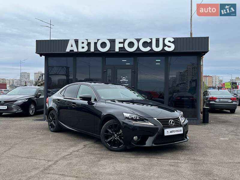 Седан Lexus IS 2014 в 