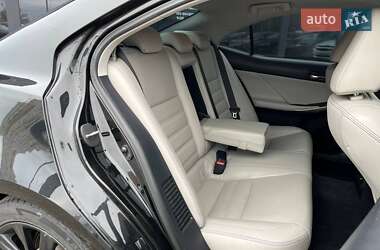 Седан Lexus IS 2014 в 