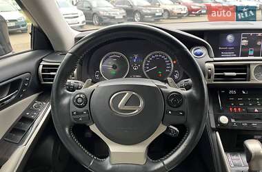Седан Lexus IS 2014 в 