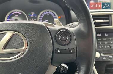 Седан Lexus IS 2014 в 