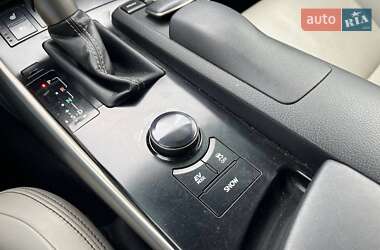 Седан Lexus IS 2014 в 