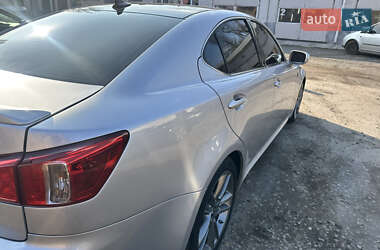 Седан Lexus IS 2012 в 