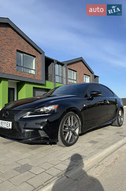 Седан Lexus IS 2016 в 