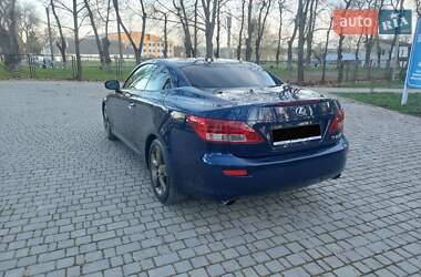 Кабріолет Lexus IS 2011 в 