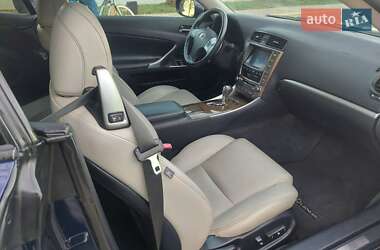 Кабріолет Lexus IS 2011 в 