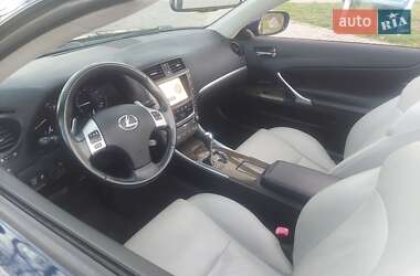 Кабріолет Lexus IS 2011 в 
