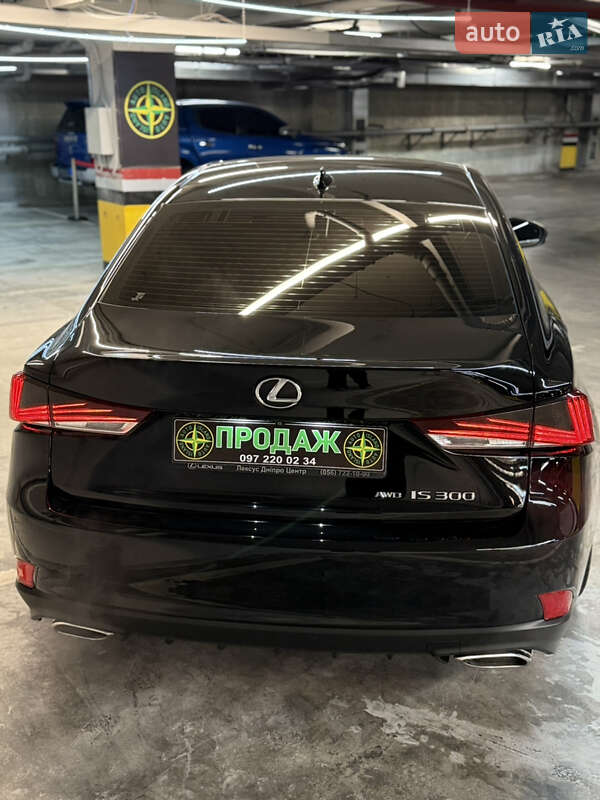 Седан Lexus IS 2016 в Днепре