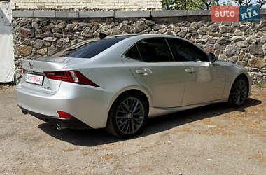 Седан Lexus IS 2014 в 