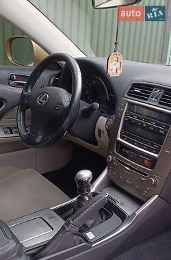 Седан Lexus IS 2009 в 