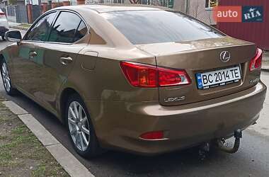 Седан Lexus IS 2009 в 