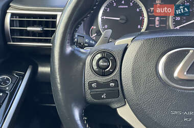Седан Lexus IS 2014 в 