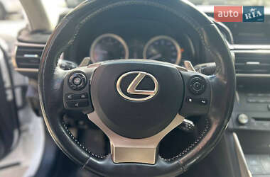 Седан Lexus IS 2014 в 
