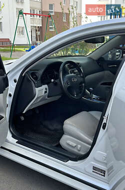 Седан Lexus IS 2006 в 
