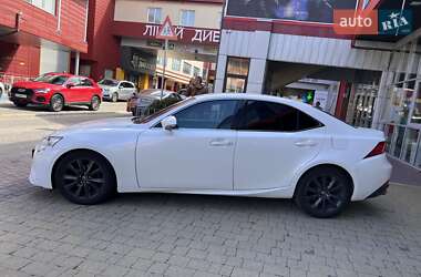 Седан Lexus IS 2013 в 