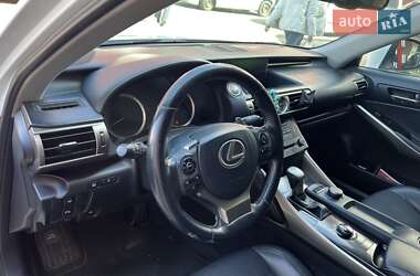 Седан Lexus IS 2013 в 