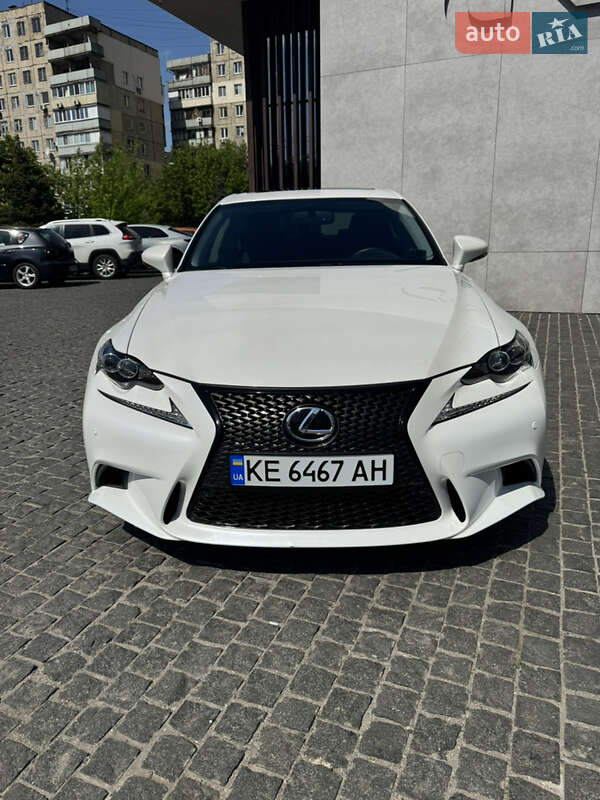 Седан Lexus IS 2016 в Дніпрі