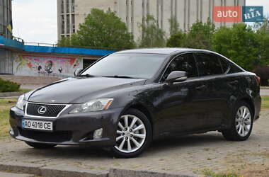 Седан Lexus IS 2010 в 