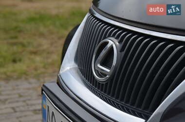 Седан Lexus IS 2010 в 