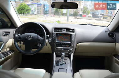 Седан Lexus IS 2010 в 